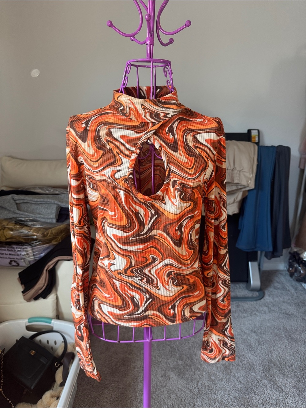 Almost Famous Retro Orange Swirl Keyhole Long Sleeve Top